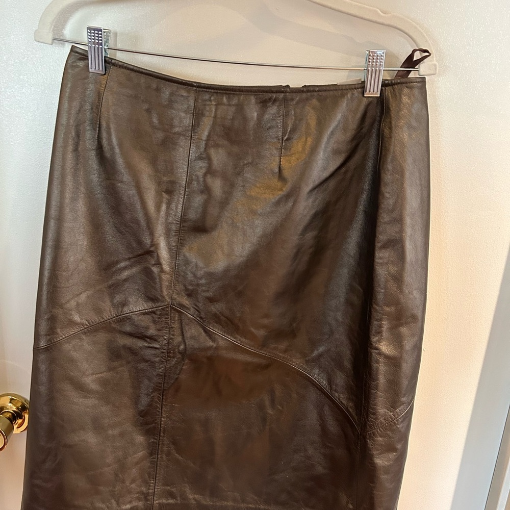 Apostrophe brown leather skirt